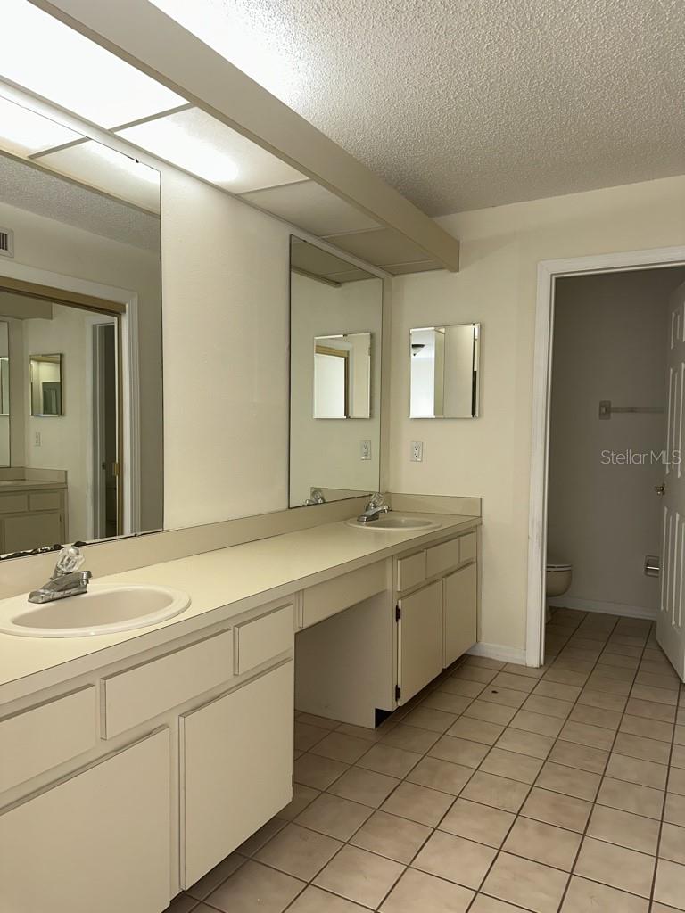 Image 14 of 14 For 15206 Pond Woods Drive