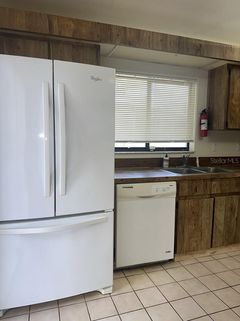 Image 5 of 14 For 15206 Pond Woods Drive