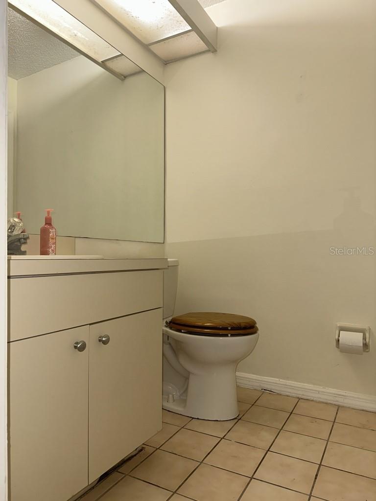 Image 7 of 14 For 15206 Pond Woods Drive