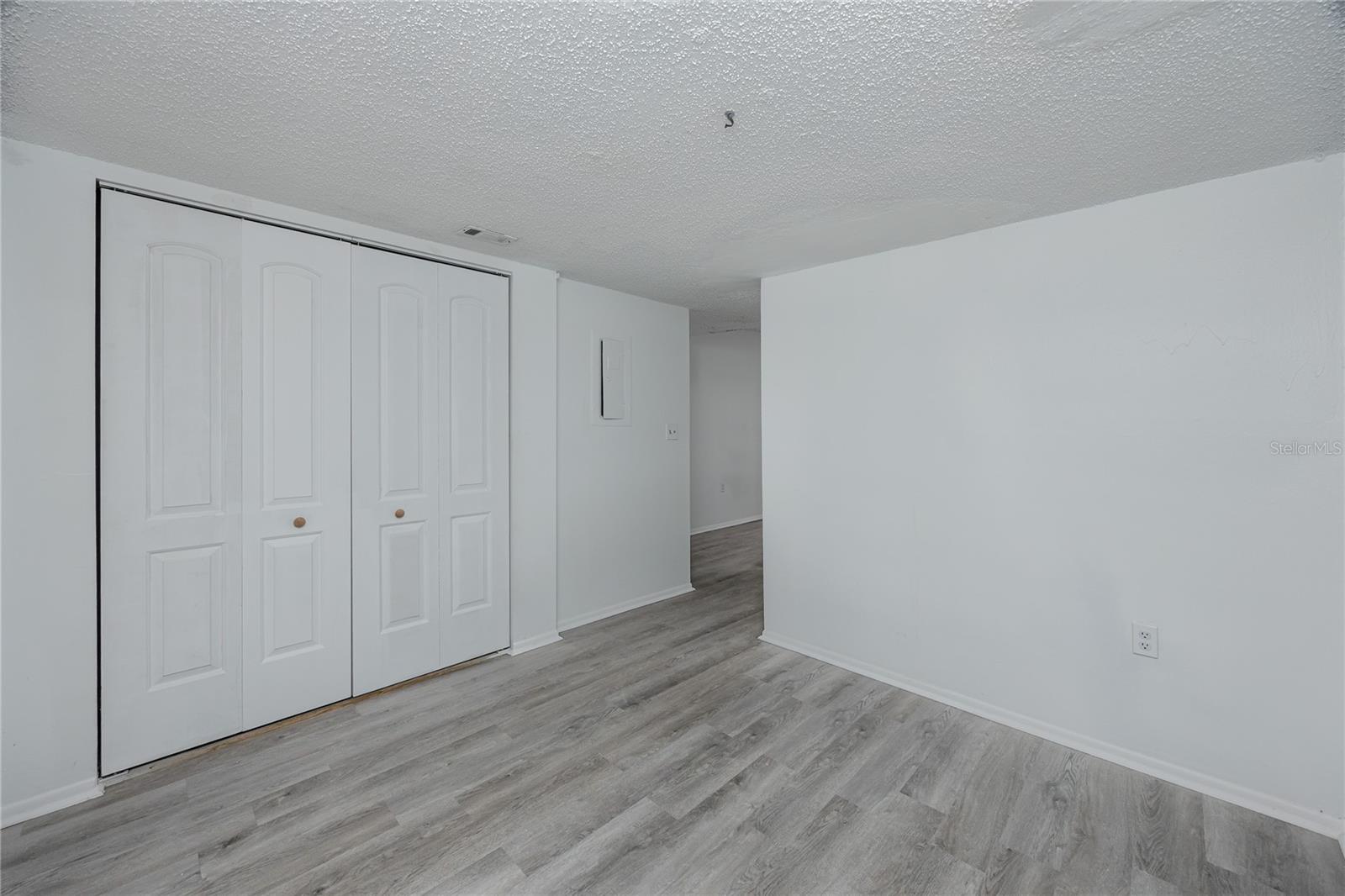 Image 15 of 43 For 14422 Reuter Strasse Circle 112