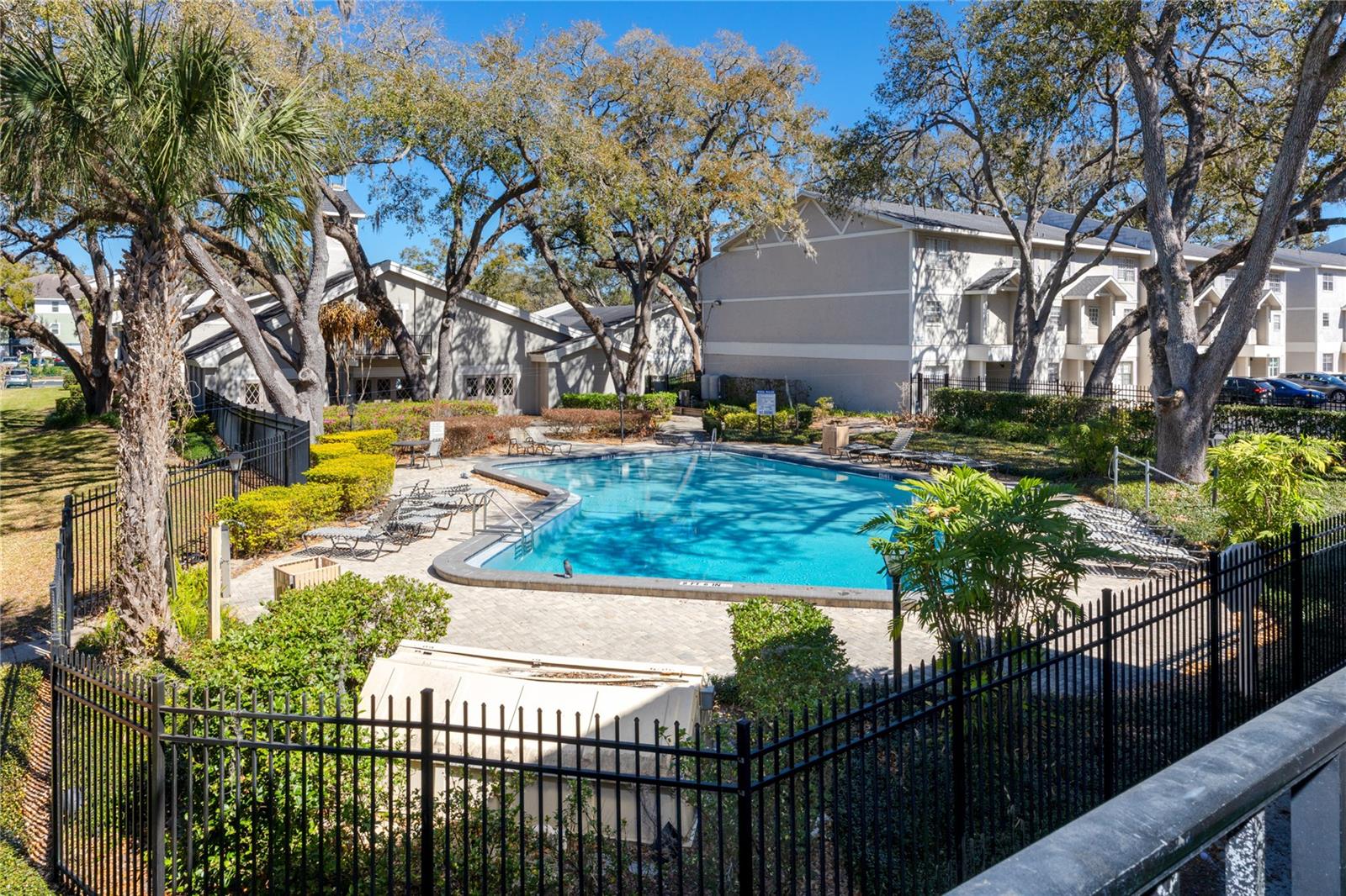 Image 2 of 43 For 14422 Reuter Strasse Circle 112