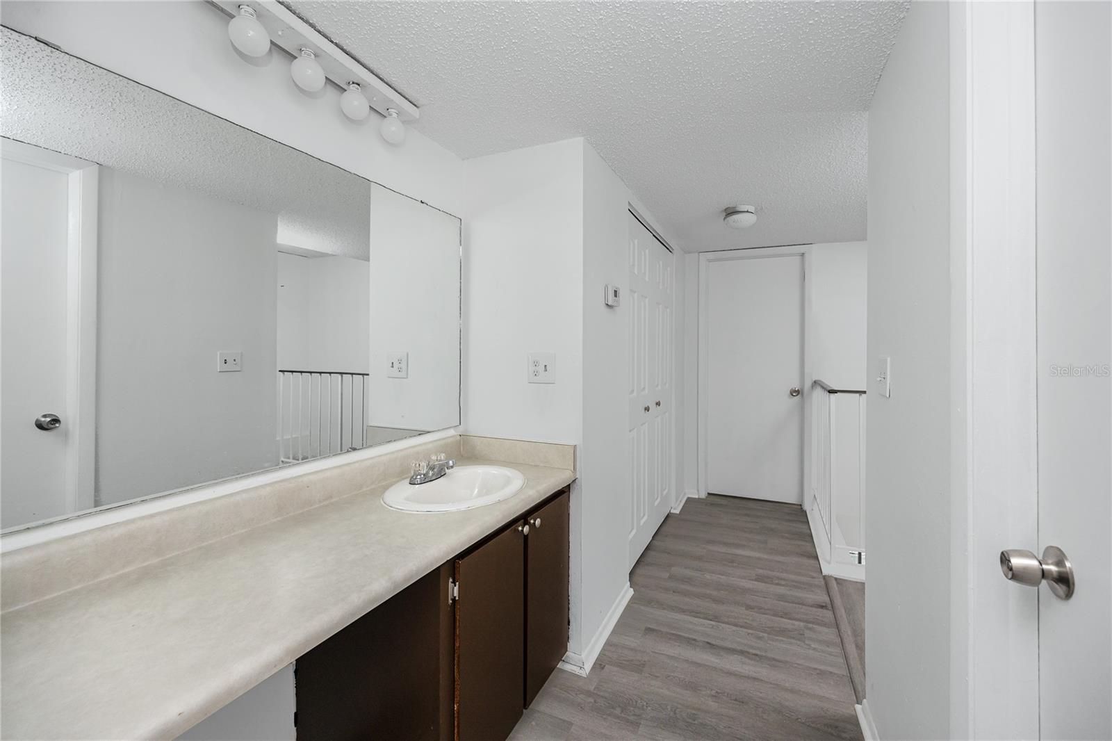 Image 26 of 43 For 14422 Reuter Strasse Circle 112