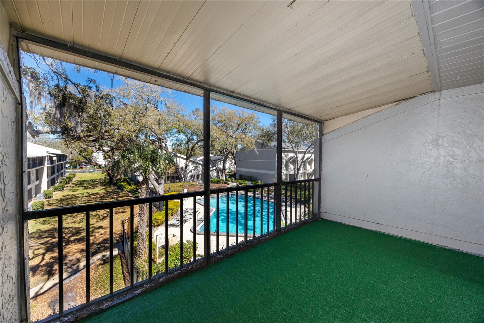 Image 35 of 43 For 14422 Reuter Strasse Circle 112