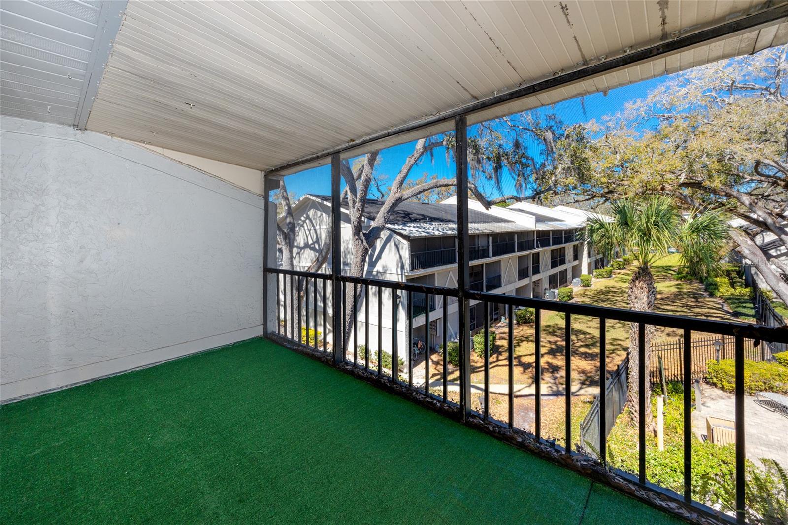 Image 37 of 43 For 14422 Reuter Strasse Circle 112