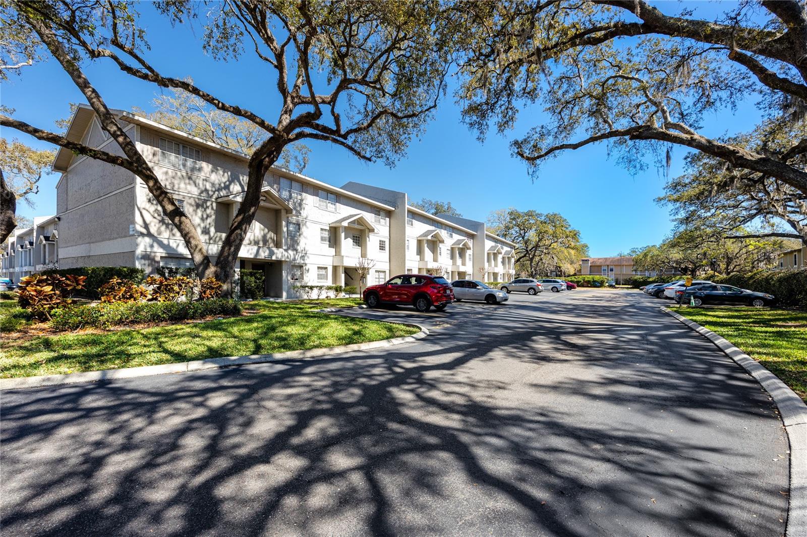 Image 40 of 43 For 14422 Reuter Strasse Circle 112