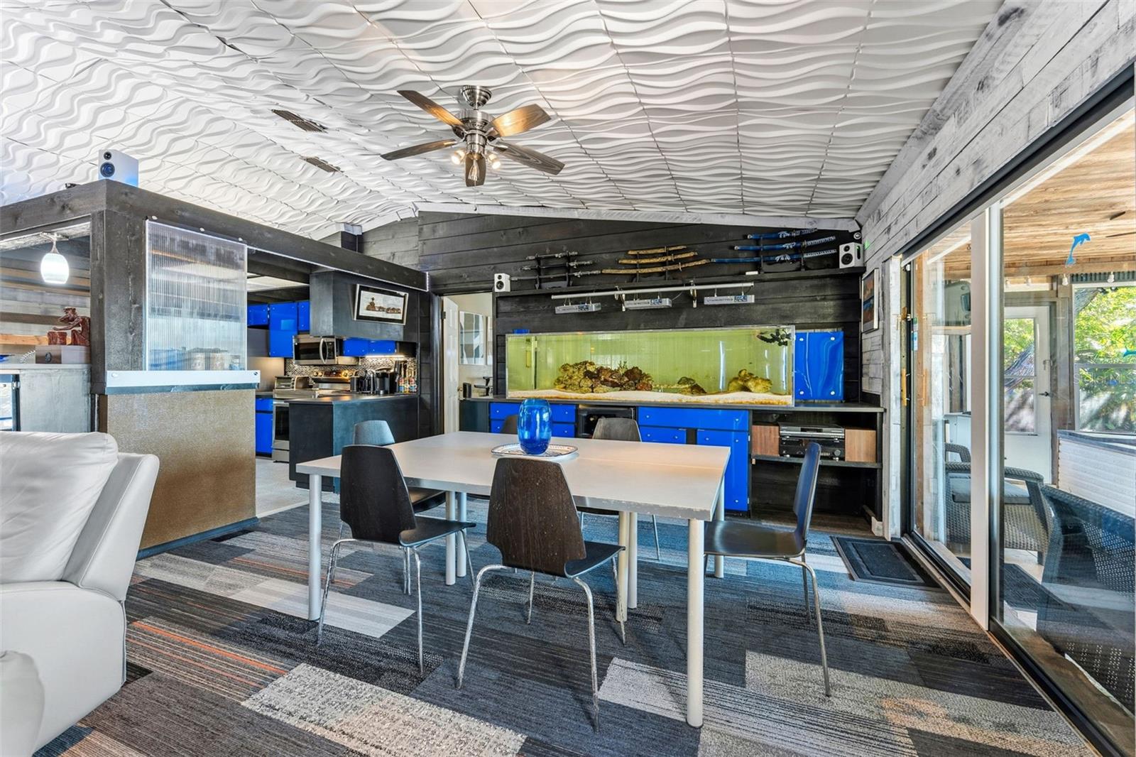 Image 12 of 46 For 10730 Drummond Road