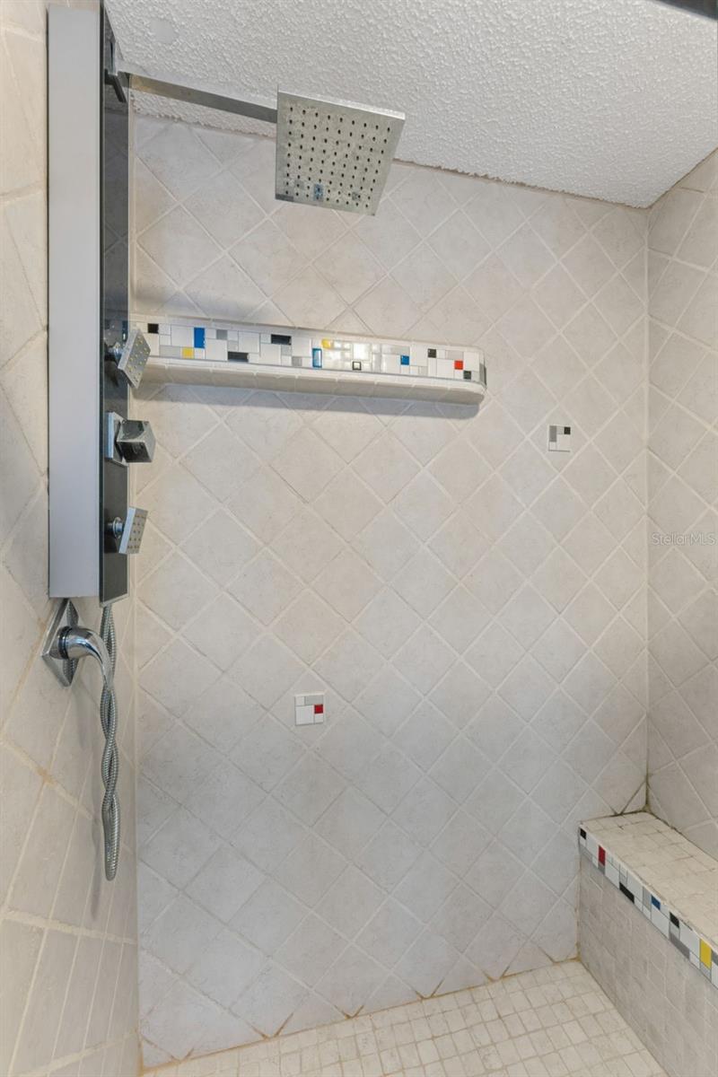 Image 20 of 46 For 10730 Drummond Road