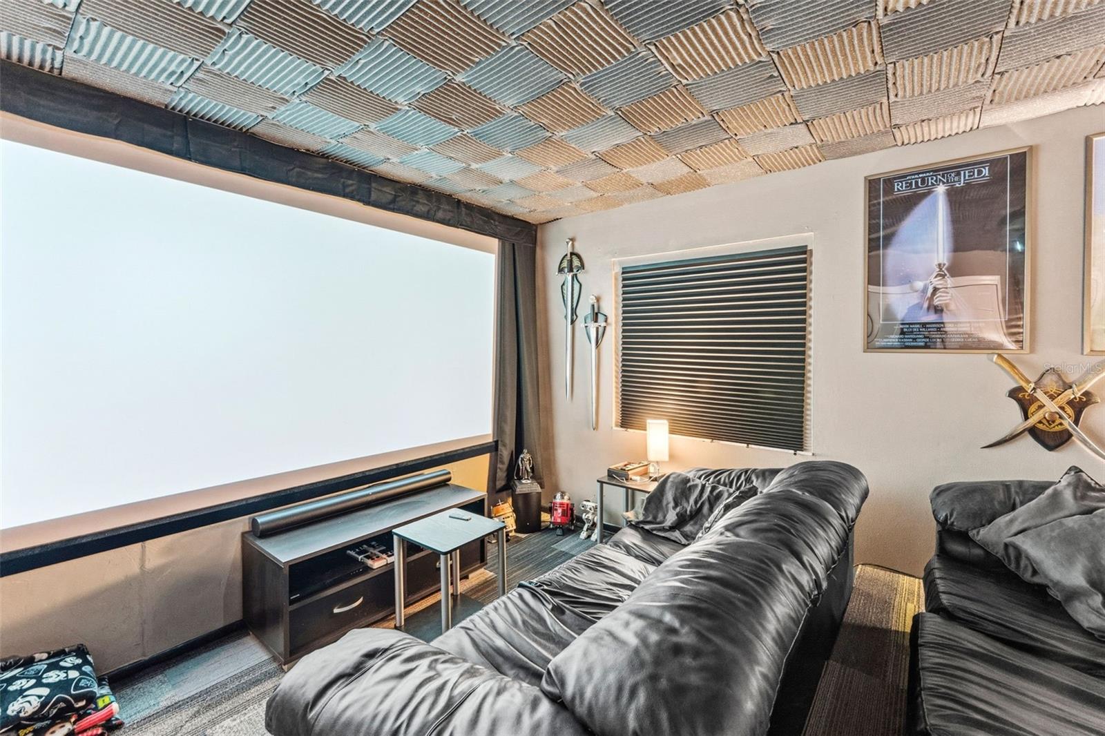 Image 24 of 46 For 10730 Drummond Road