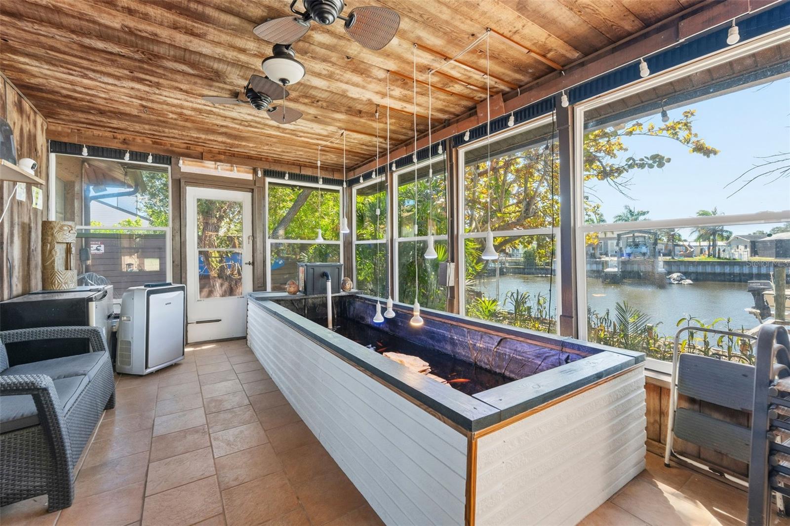 Image 27 of 46 For 10730 Drummond Road