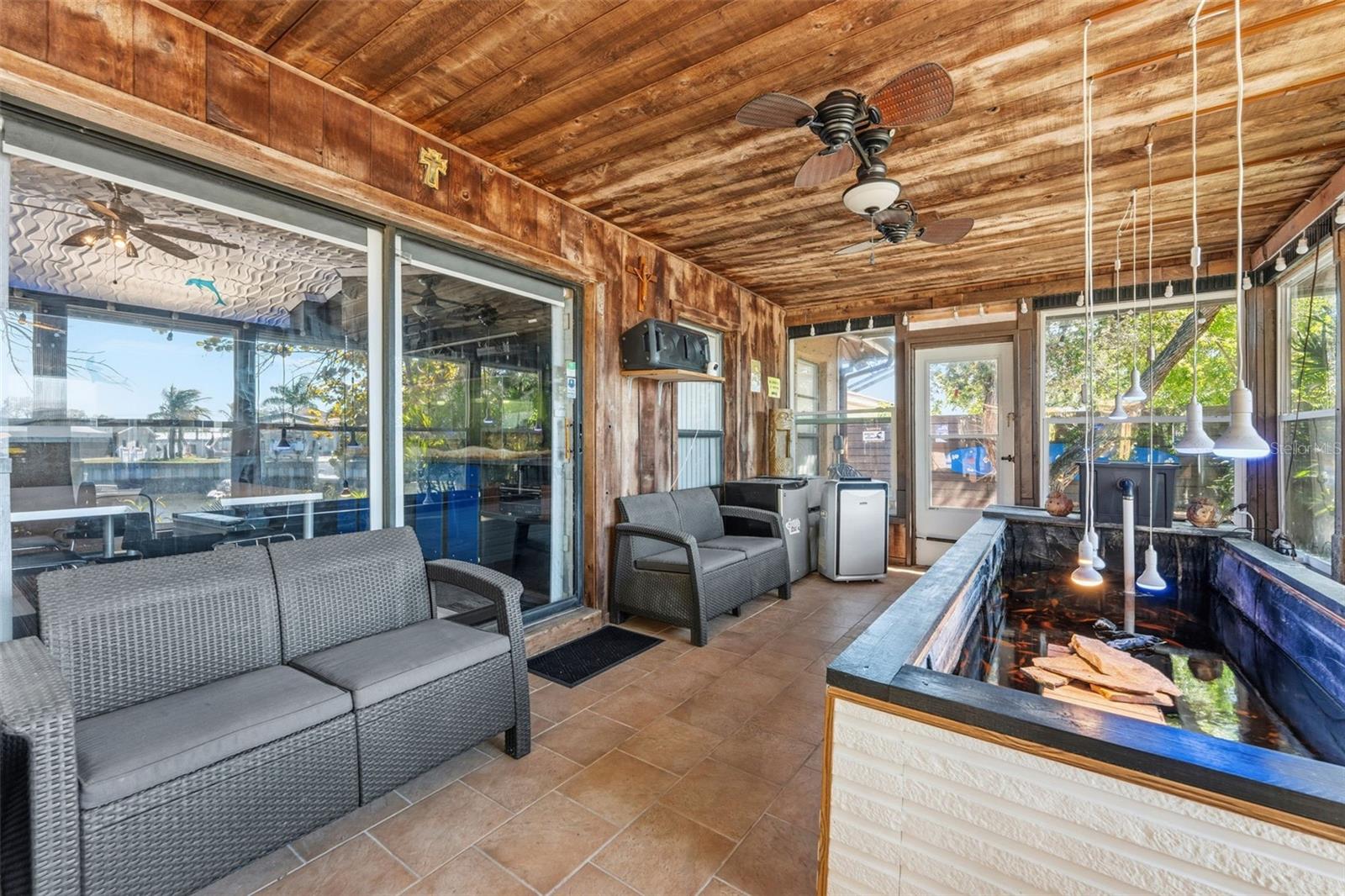 Image 28 of 46 For 10730 Drummond Road