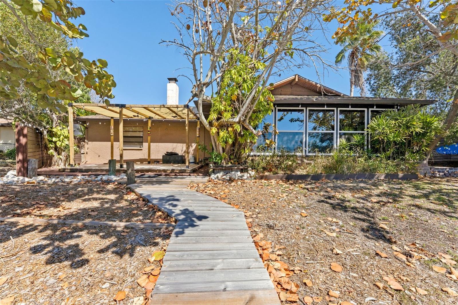 Image 36 of 46 For 10730 Drummond Road