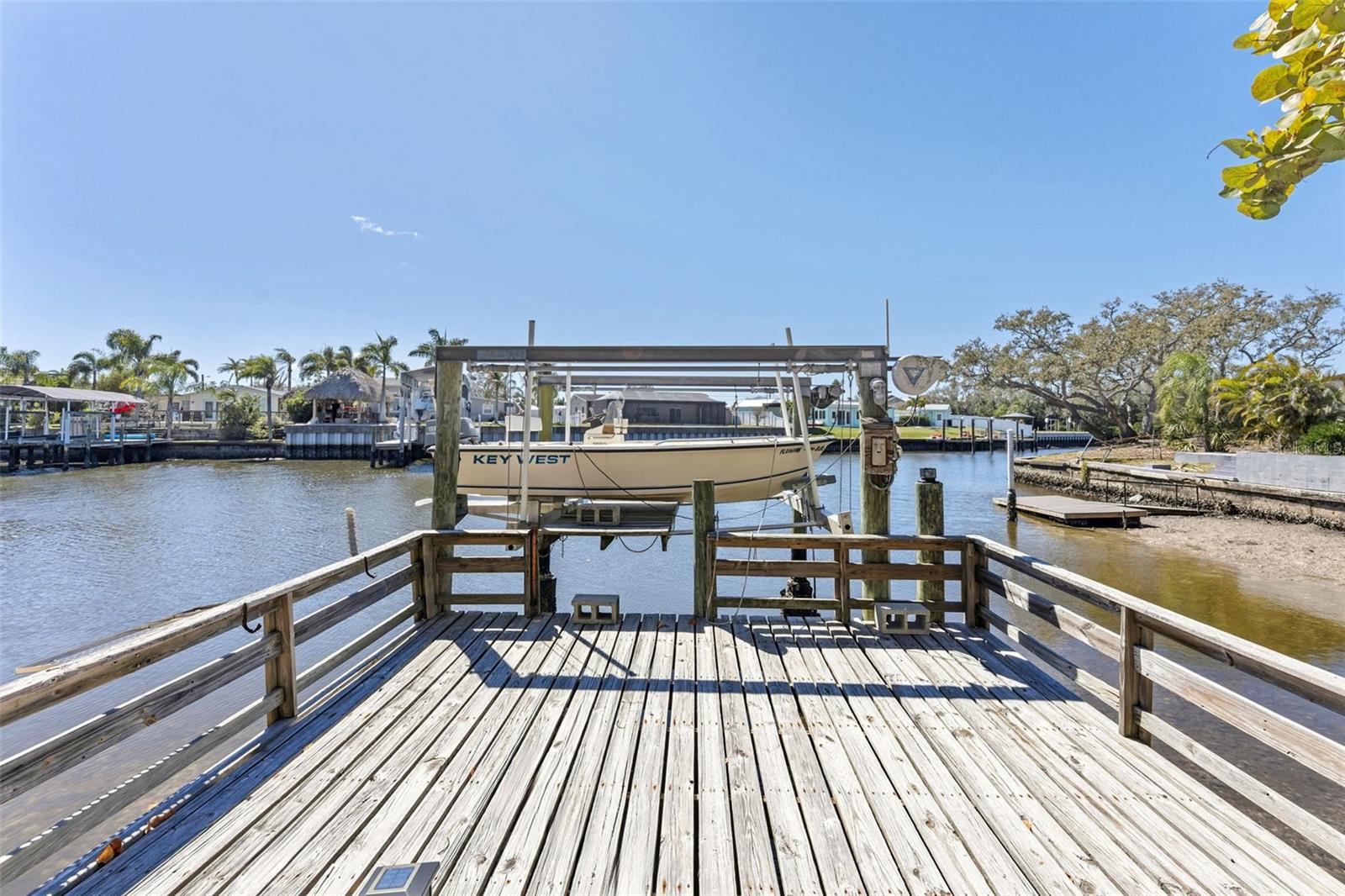 Image 7 of 46 For 10730 Drummond Road