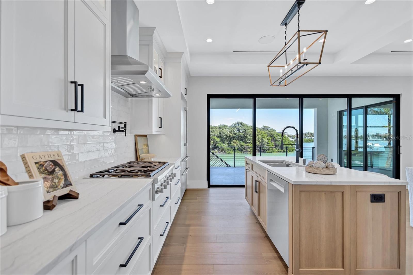 Image 22 of 68 For 3105 Pass A Grille Way