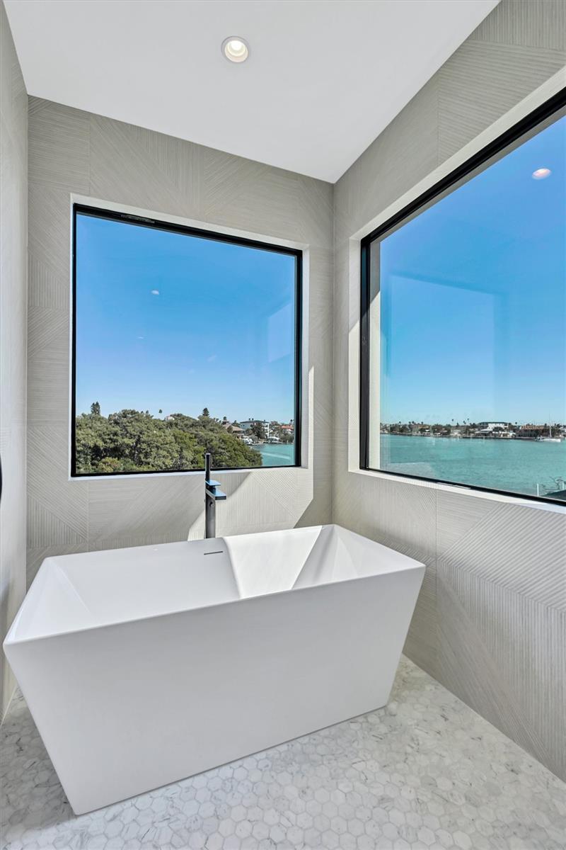 Image 43 of 68 For 3105 Pass A Grille Way