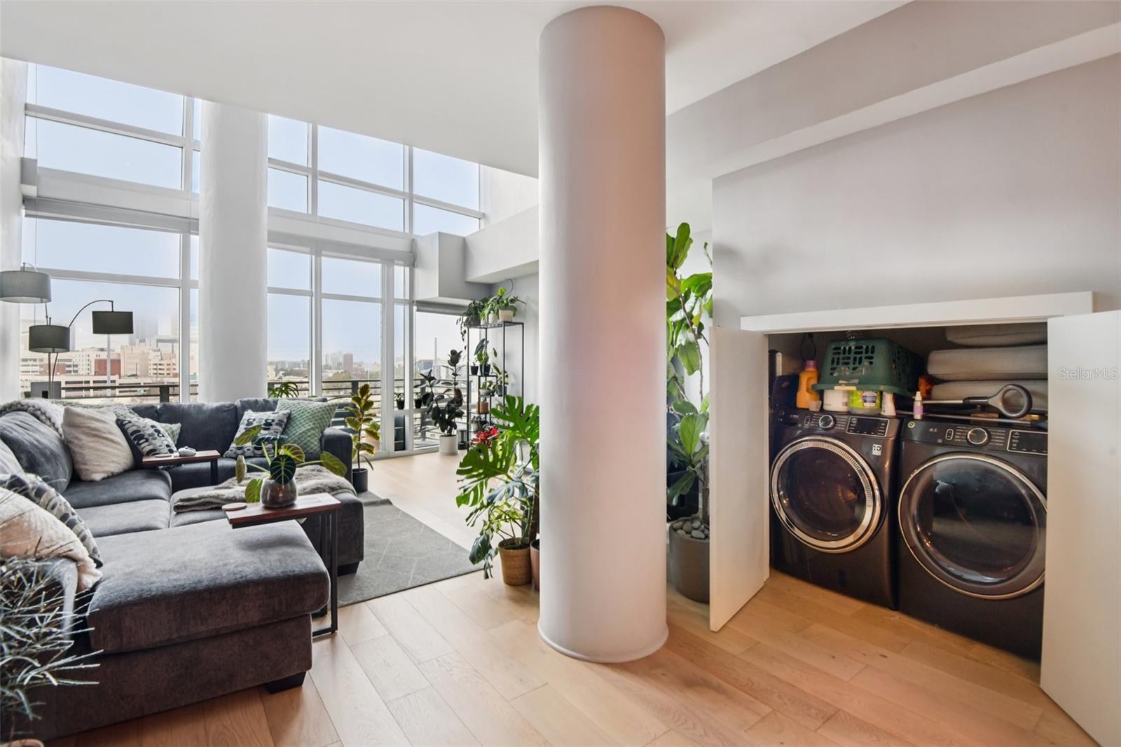 Listing photo id 11 for 1120 Kennedy Boulevard 715