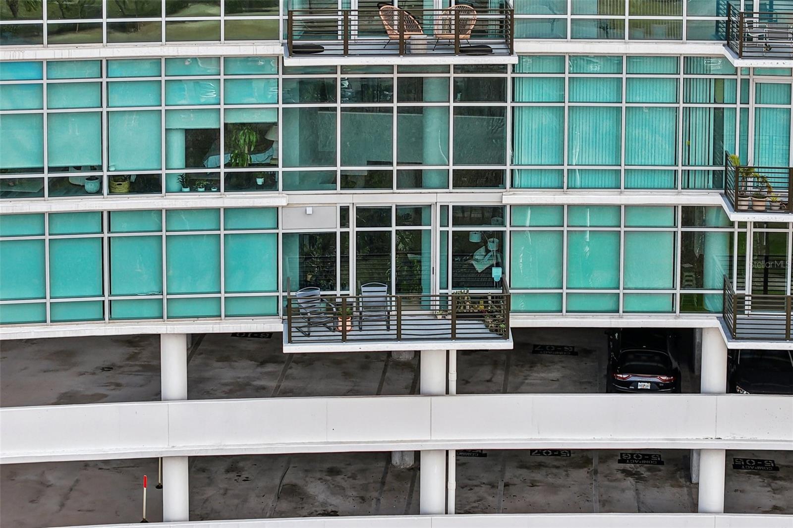 Listing photo id 18 for 1120 Kennedy Boulevard 715