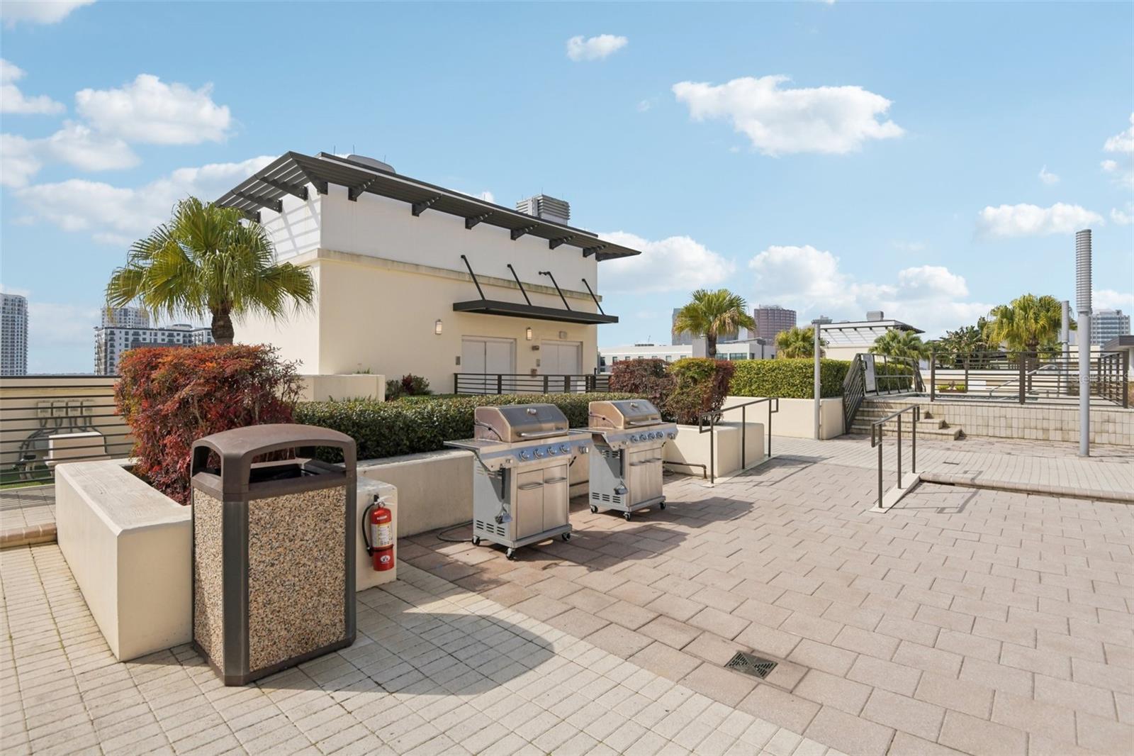 Listing photo id 20 for 1120 Kennedy Boulevard 715