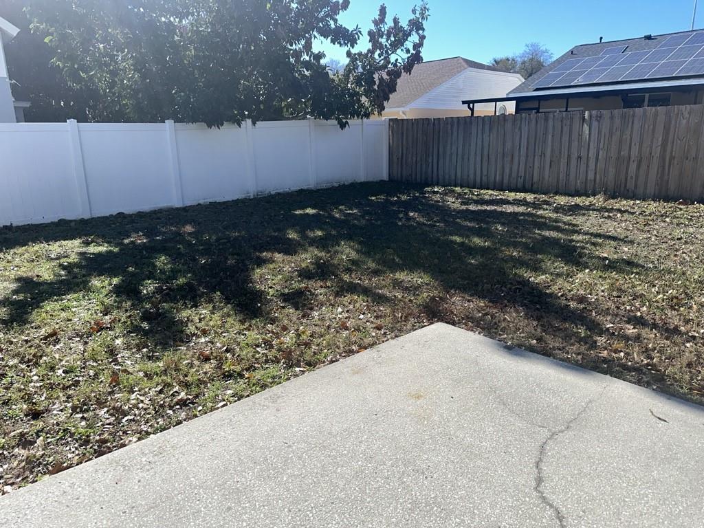 Image 18 of 21 For 1329 Avonwood Court