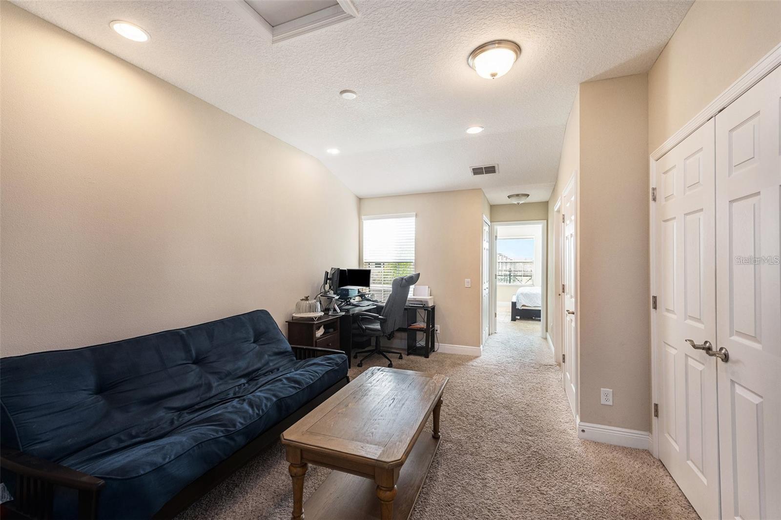 Image 18 of 32 For 9152 Fox Sparrow Road