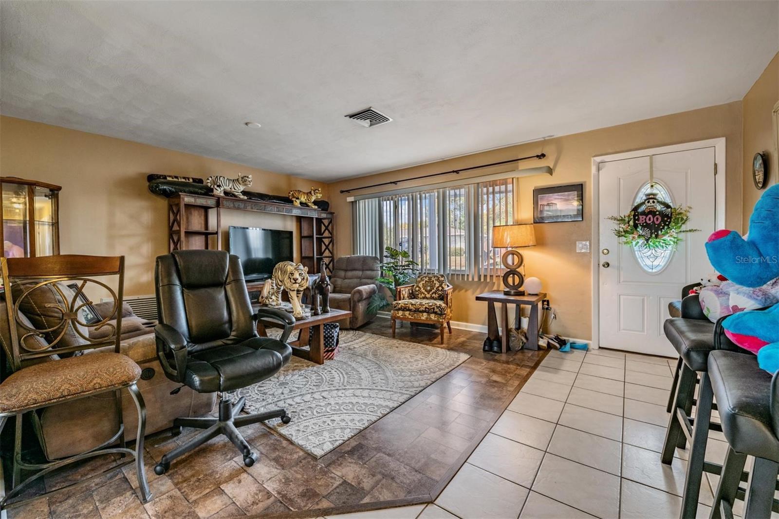 Image 5 of 31 For 5700 Perkin Drive