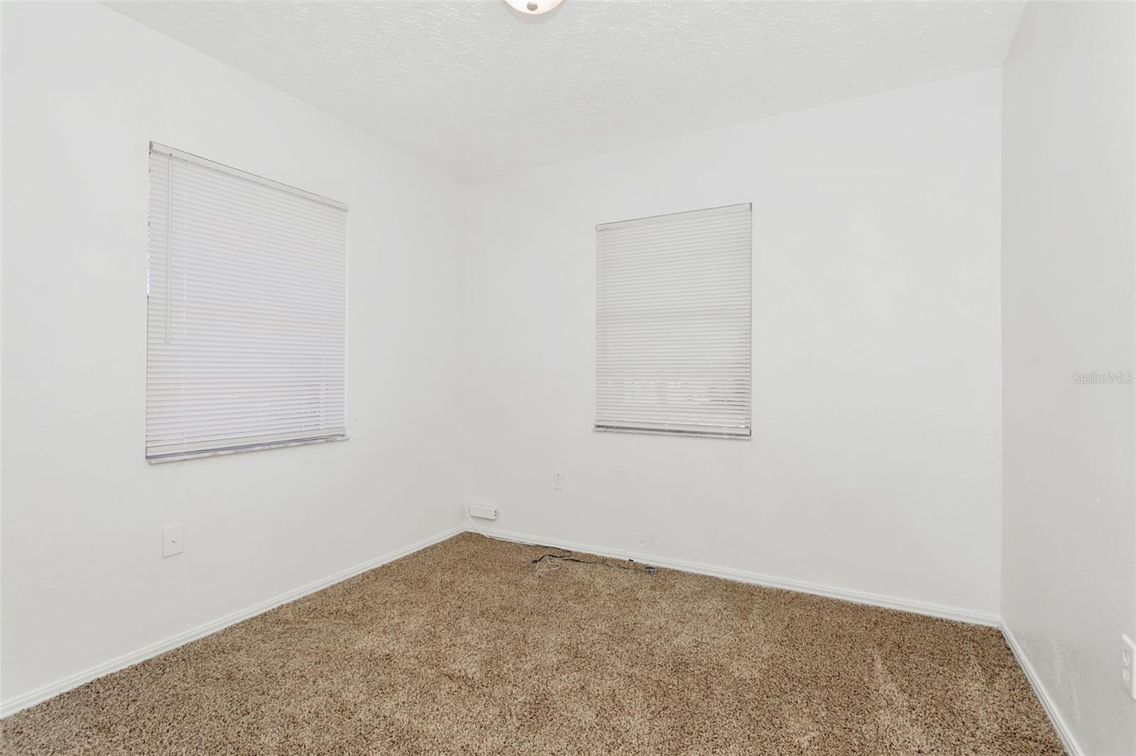 Image 15 of 30 For 810 21st Avenue W