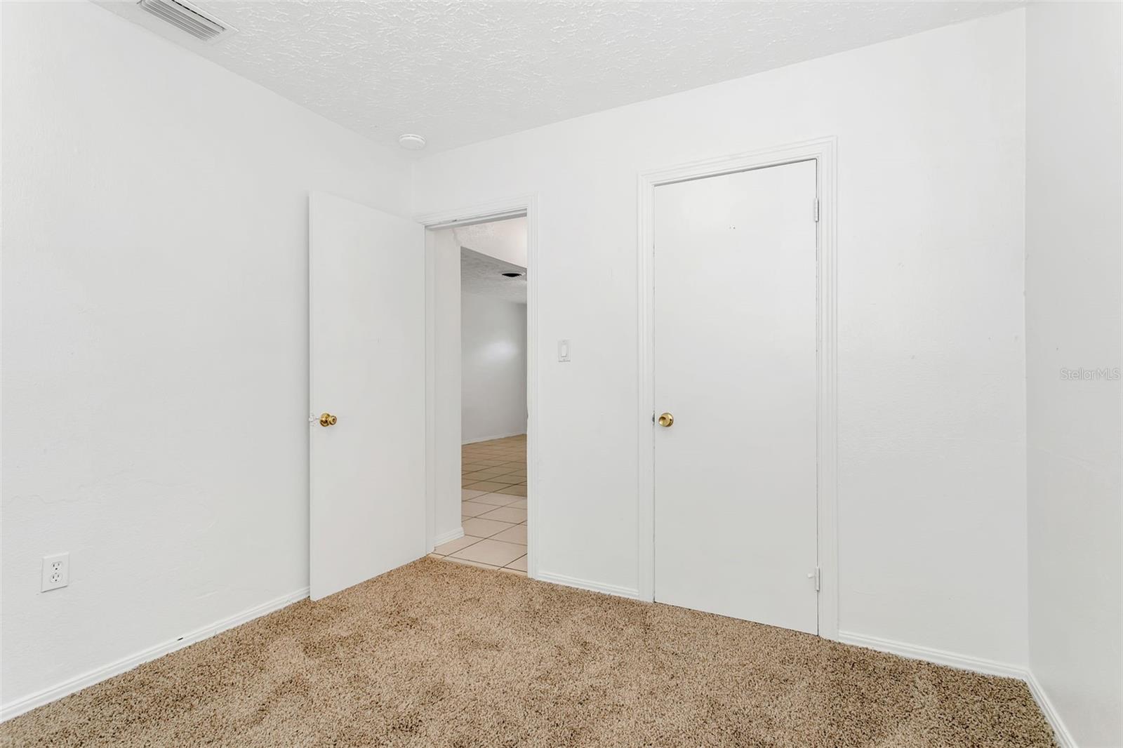 Image 16 of 30 For 810 21st Avenue W