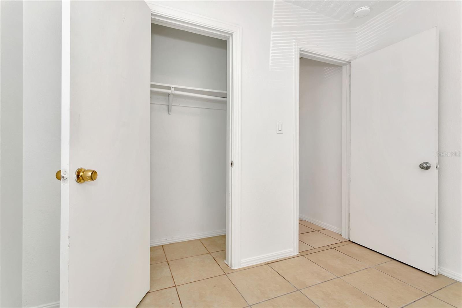 Image 23 of 30 For 810 21st Avenue W