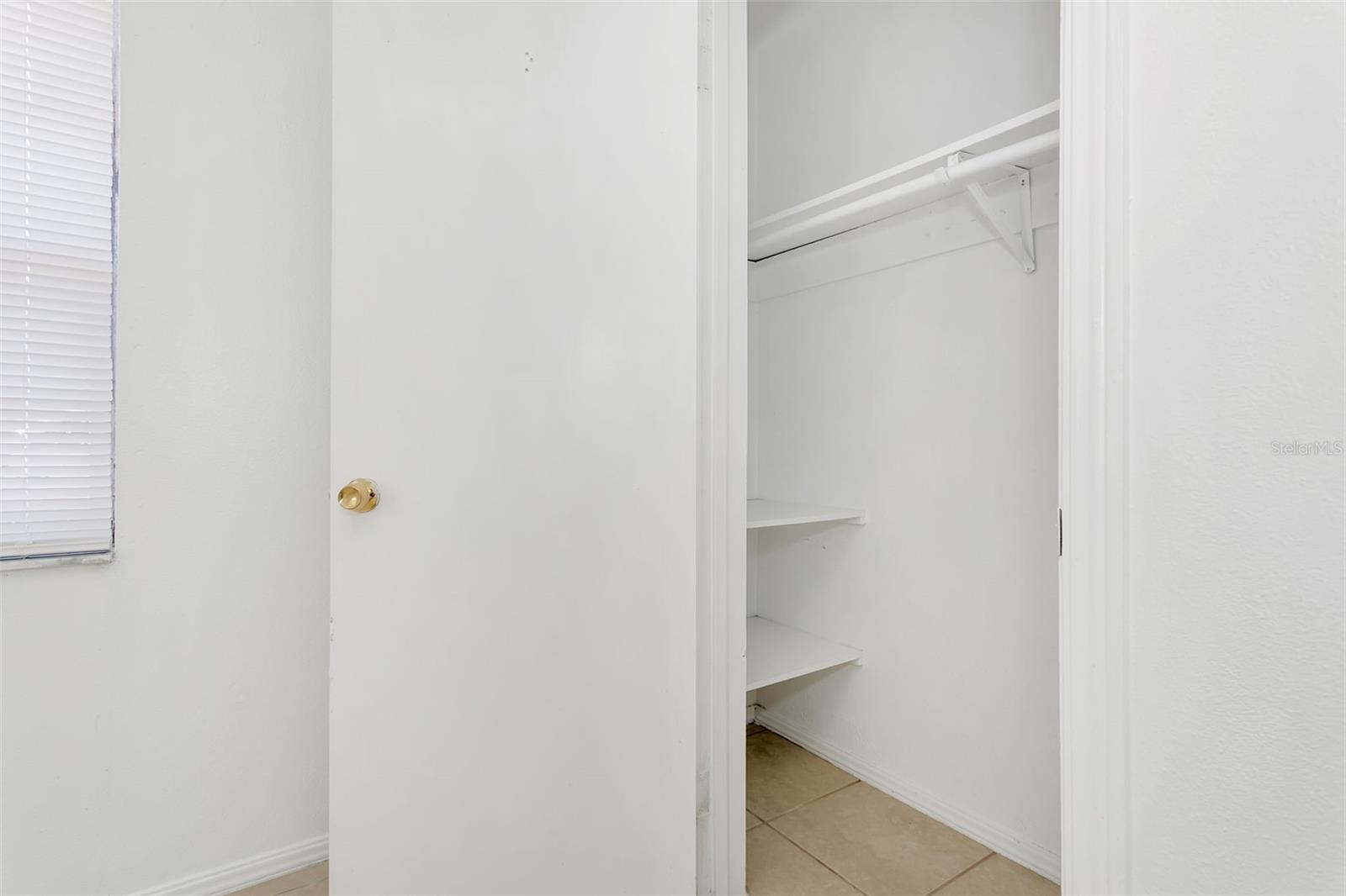 Image 24 of 30 For 810 21st Avenue W