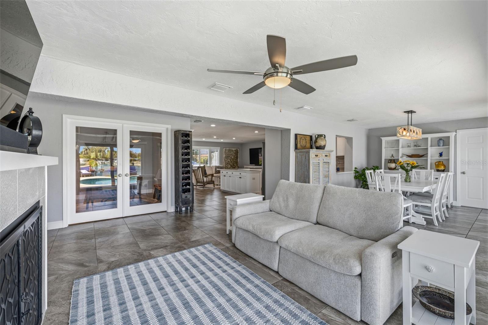 Image 18 of 46 For 4310 40th Street S