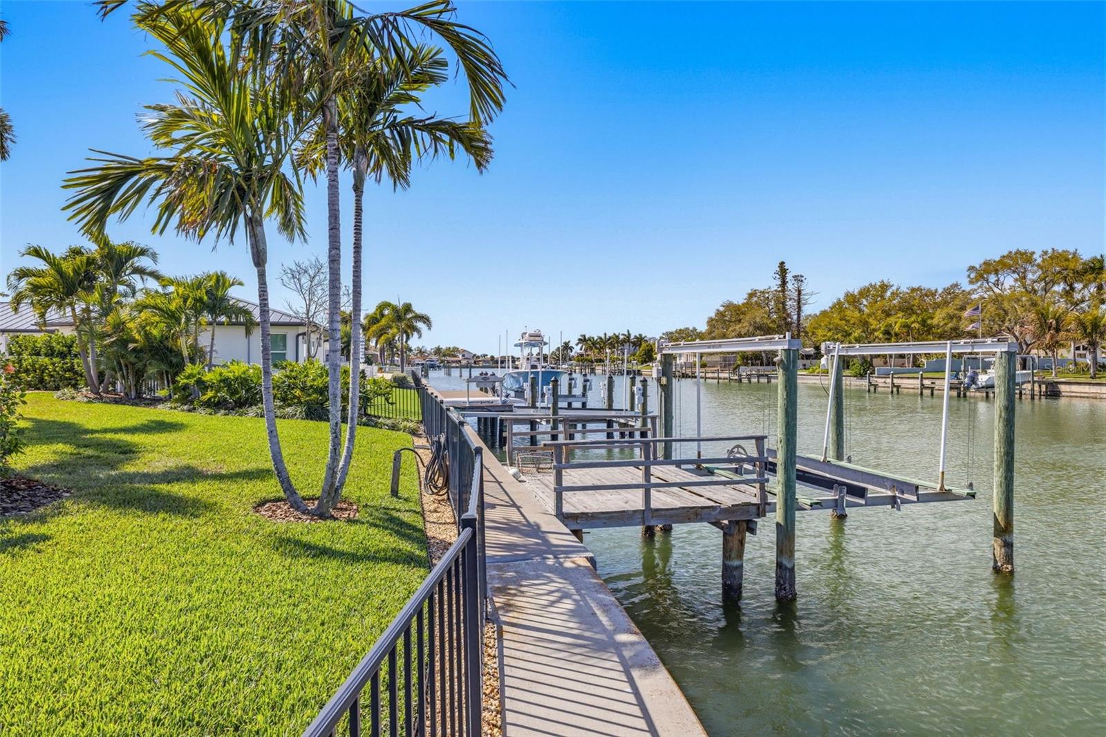 Image 37 of 46 For 4310 40th Street S