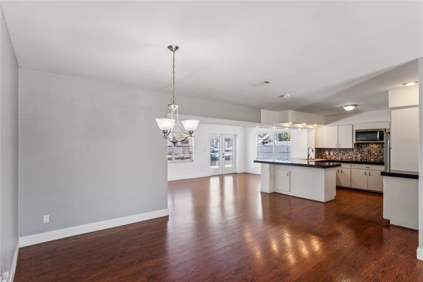 Image 21 of 68 For 29 Cypress Drive