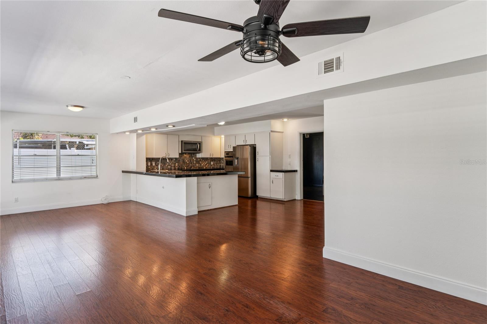 Image 28 of 68 For 29 Cypress Drive