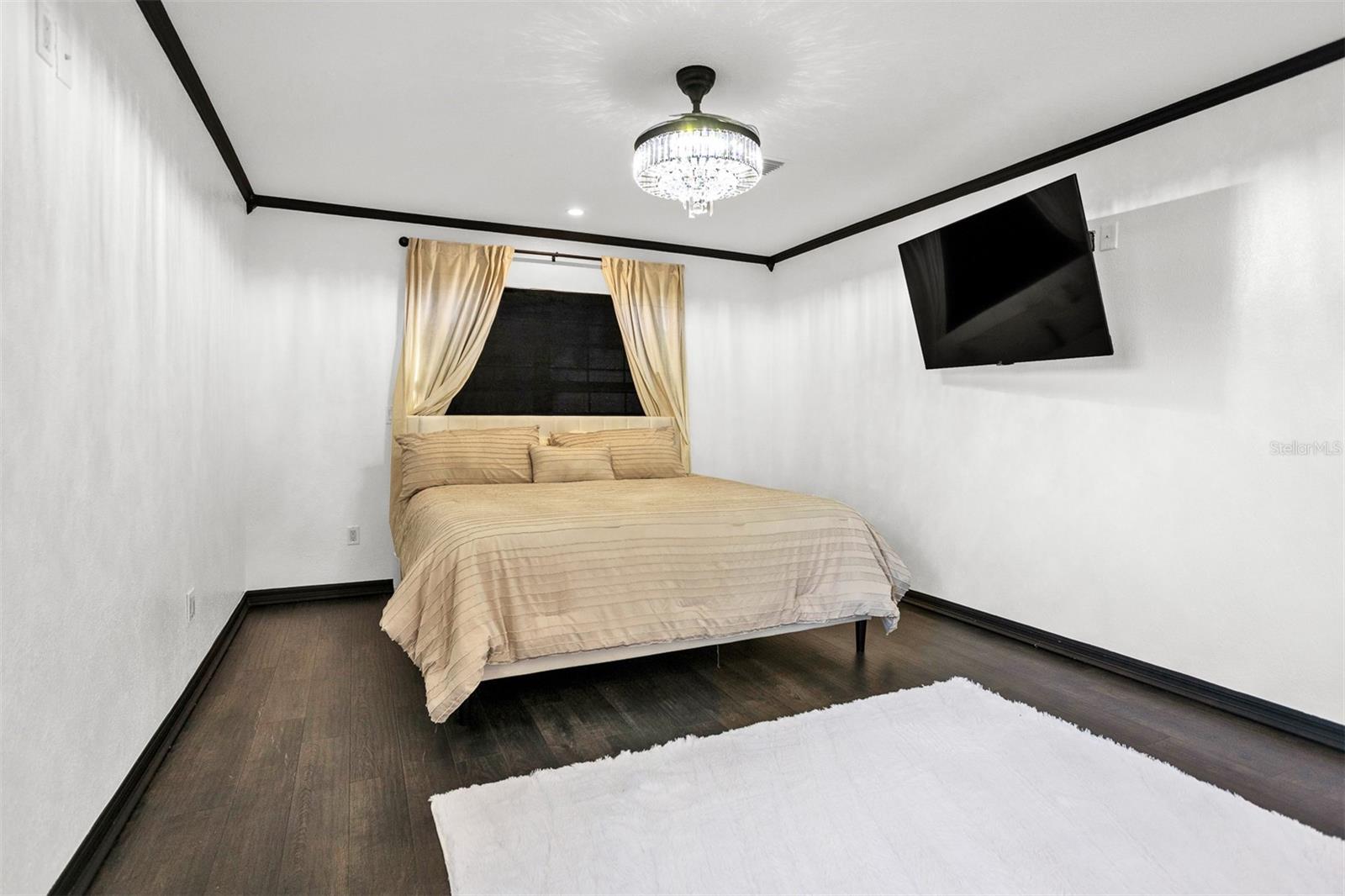 Image 11 of 17 For 5564 63rd Way N