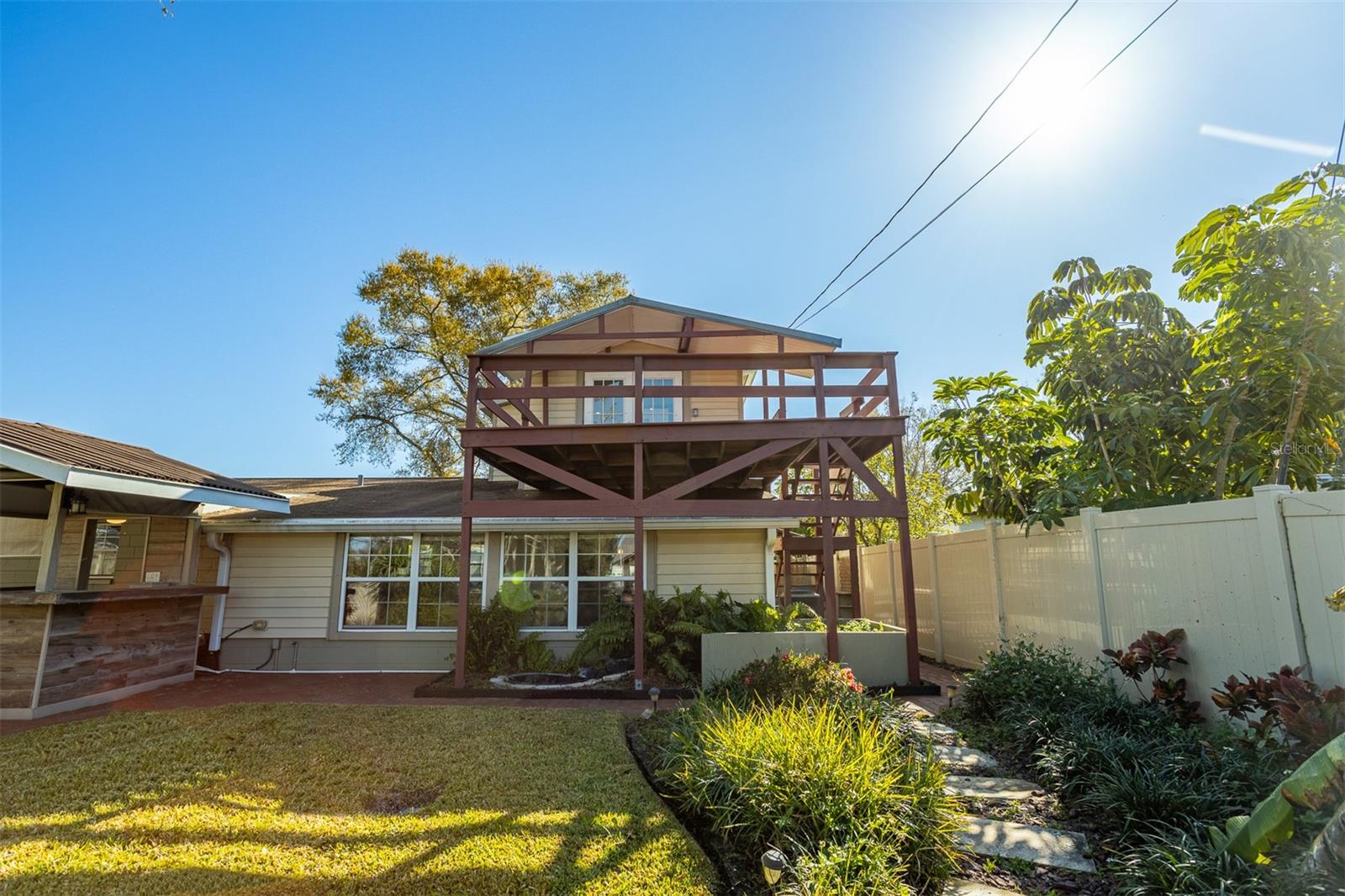 Image 3 of 17 For 5564 63rd Way N