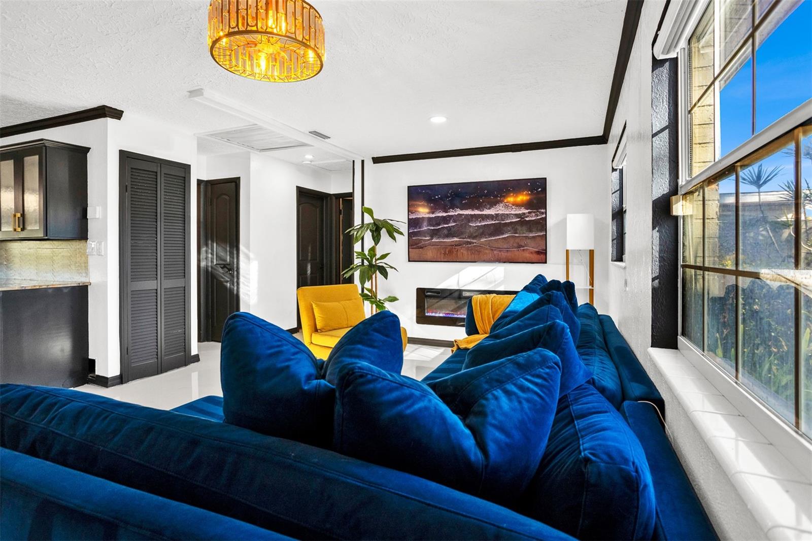 Image 5 of 17 For 5564 63rd Way N