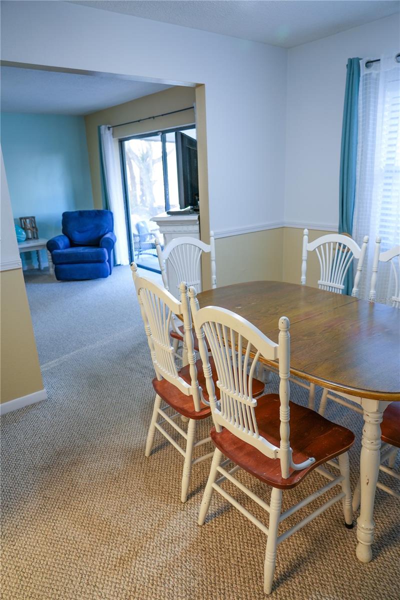 Image 10 of 33 For 1210 Redbud Street