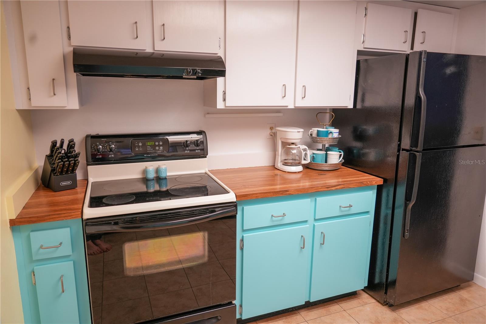 Image 13 of 33 For 1210 Redbud Street