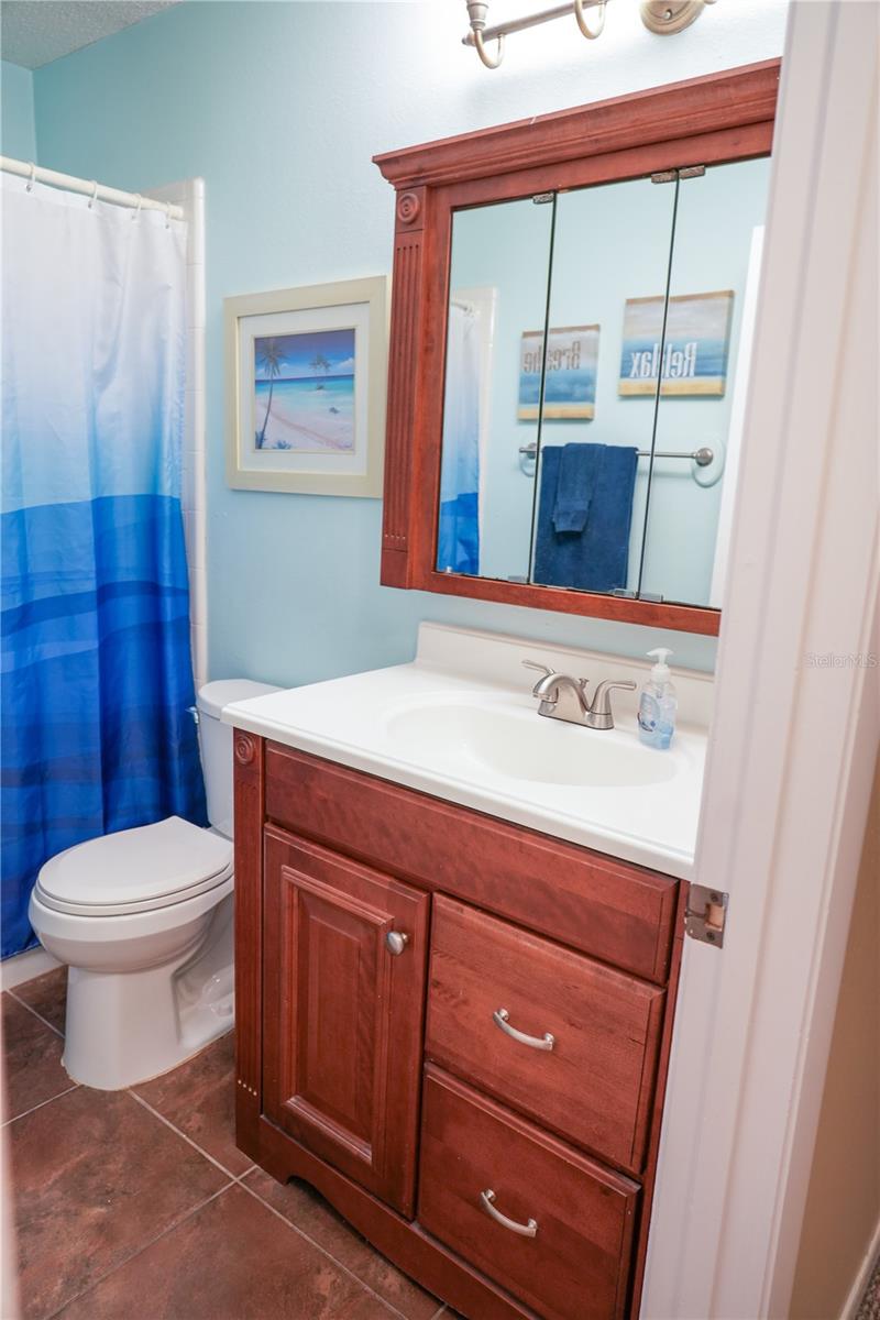 Image 15 of 33 For 1210 Redbud Street