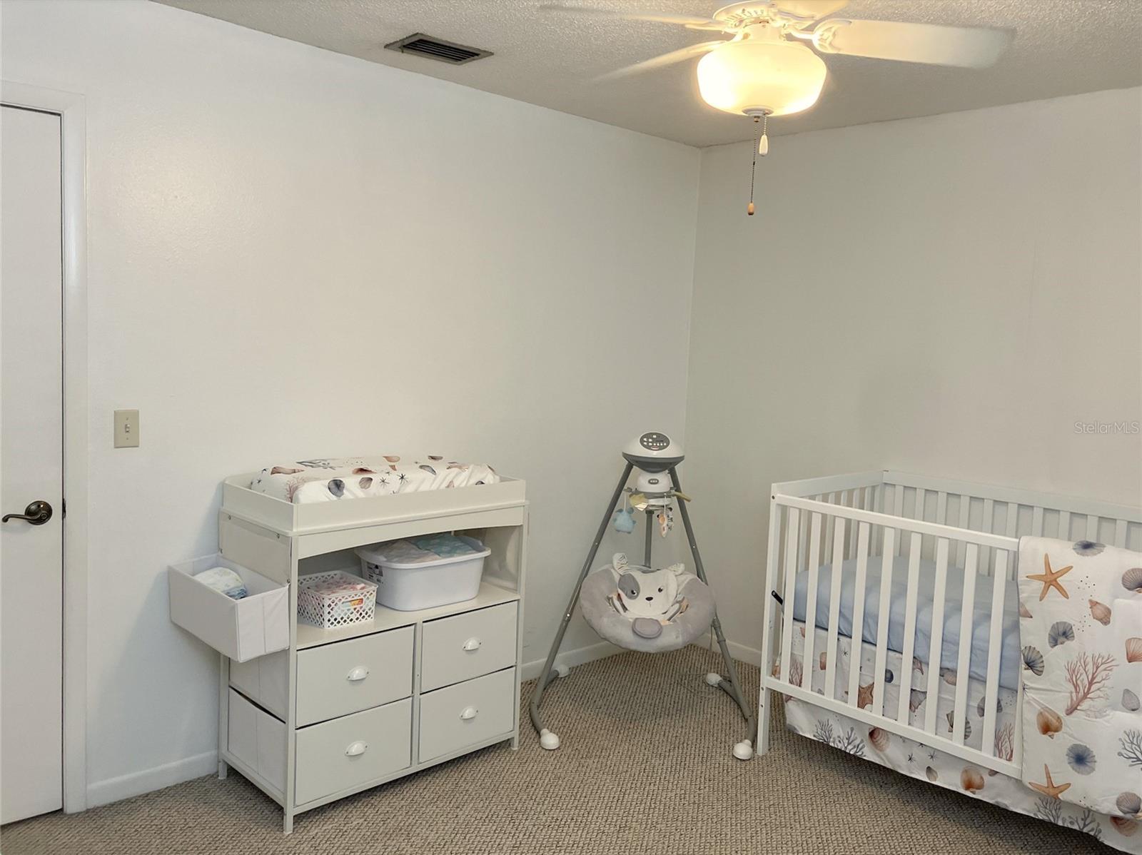 Image 19 of 33 For 1210 Redbud Street