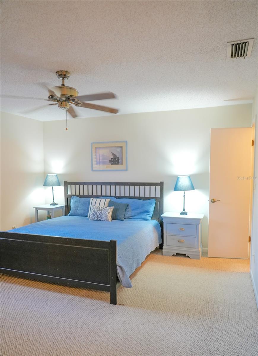 Image 20 of 33 For 1210 Redbud Street