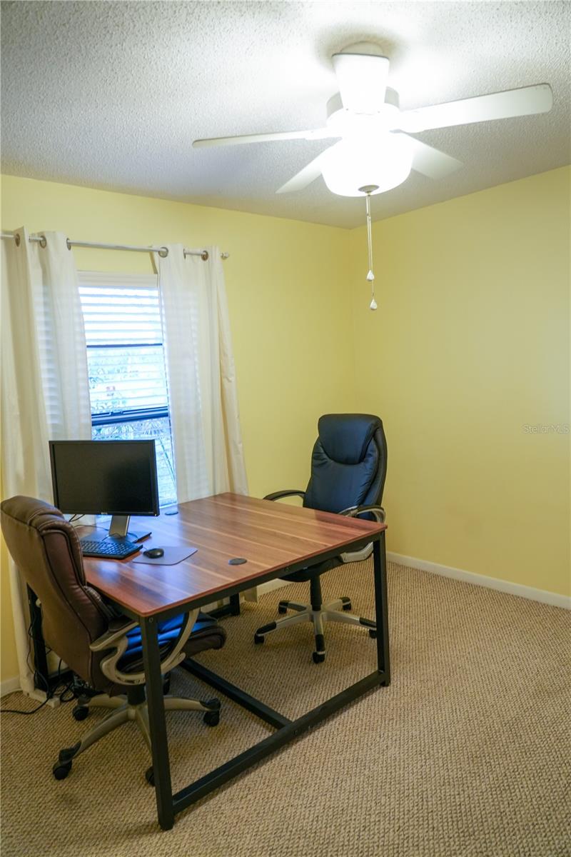 Image 27 of 33 For 1210 Redbud Street