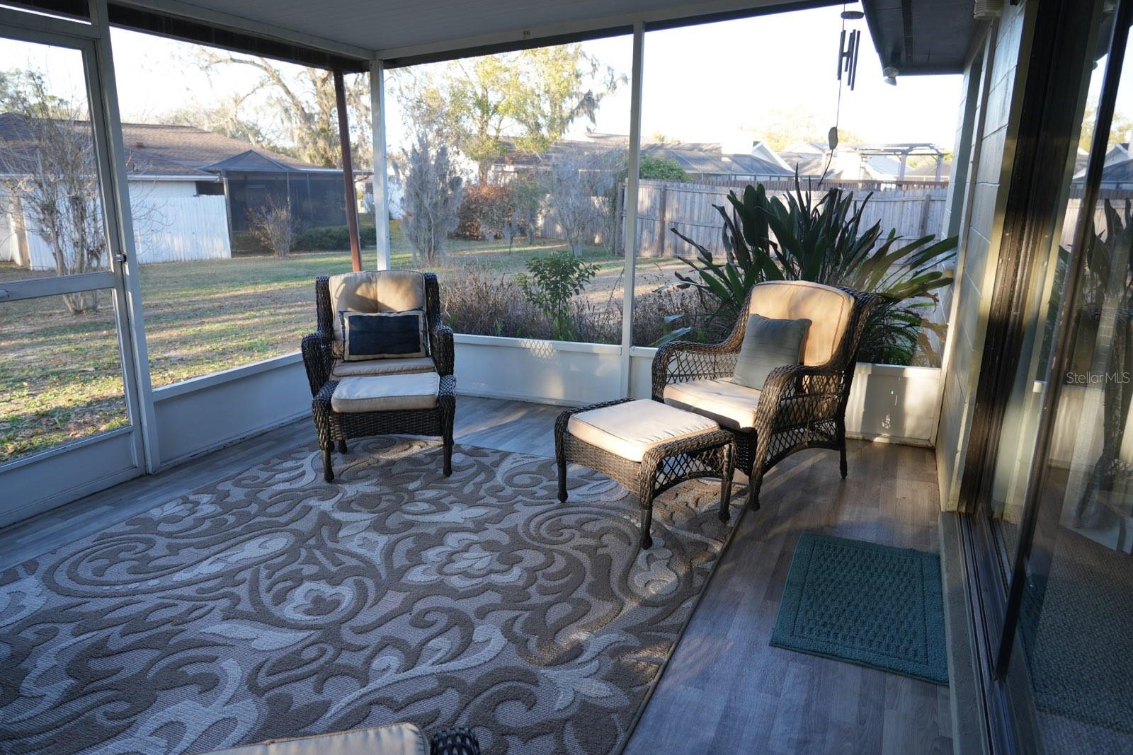 Image 28 of 33 For 1210 Redbud Street