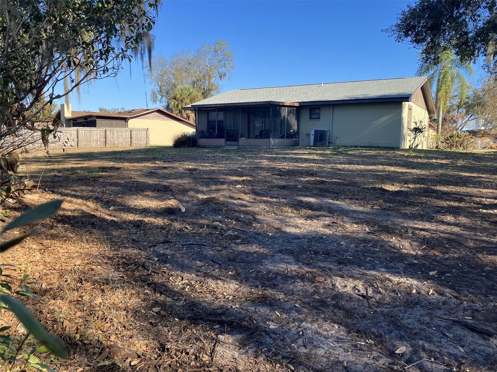 Image 31 of 33 For 1210 Redbud Street