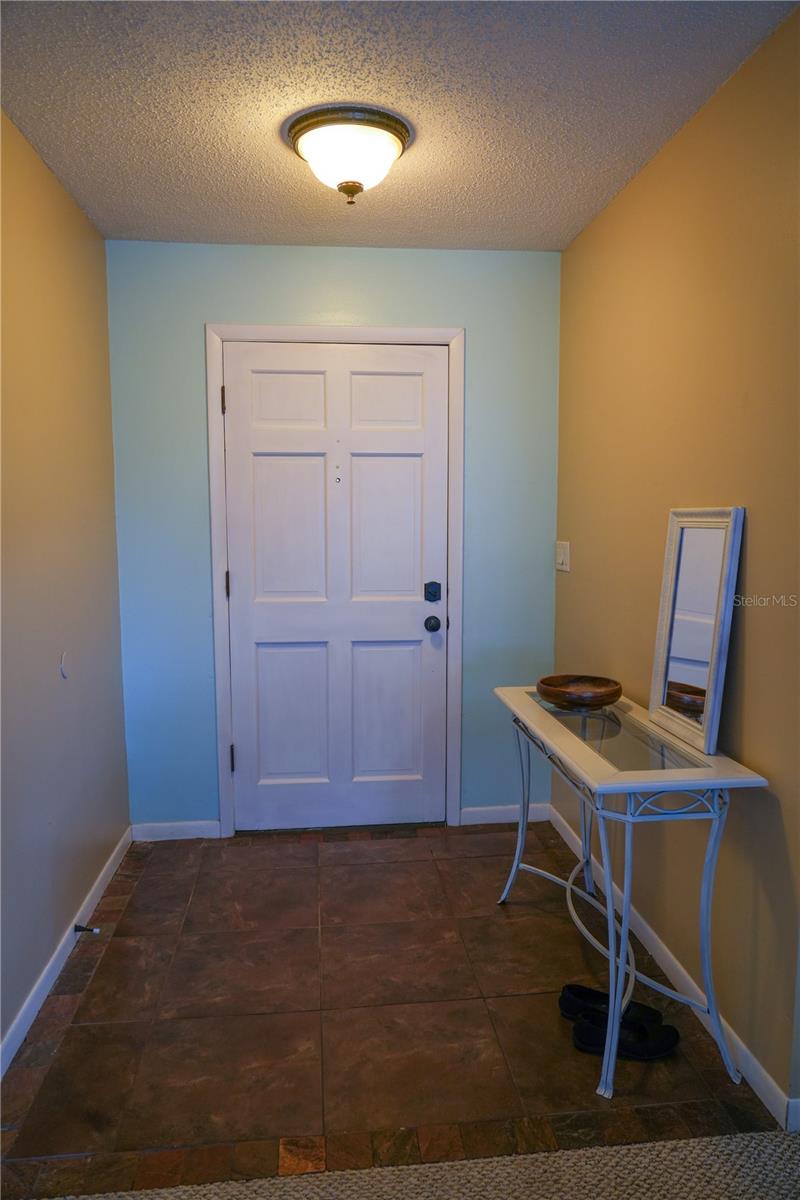 Image 5 of 33 For 1210 Redbud Street