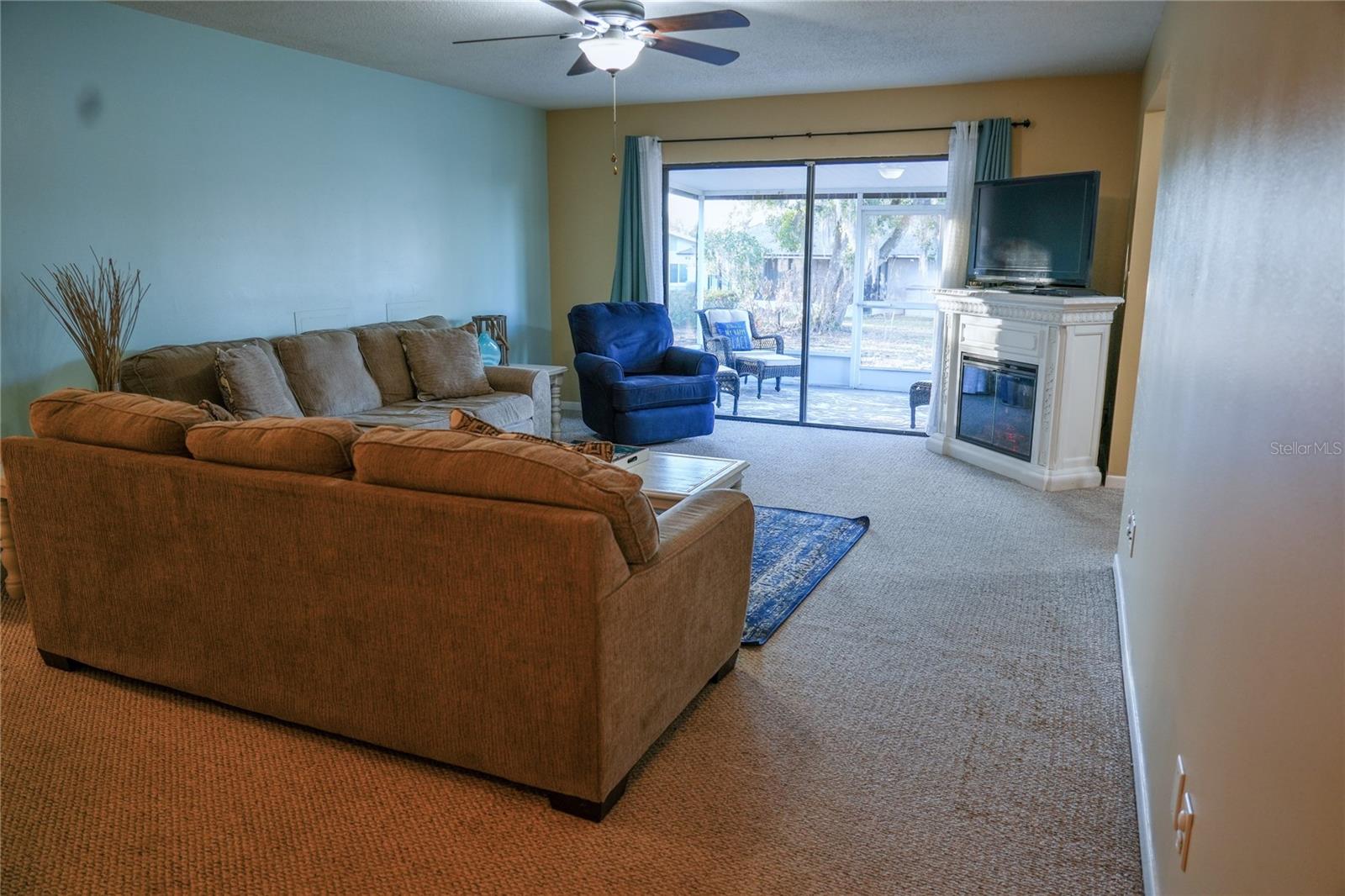 Image 6 of 33 For 1210 Redbud Street