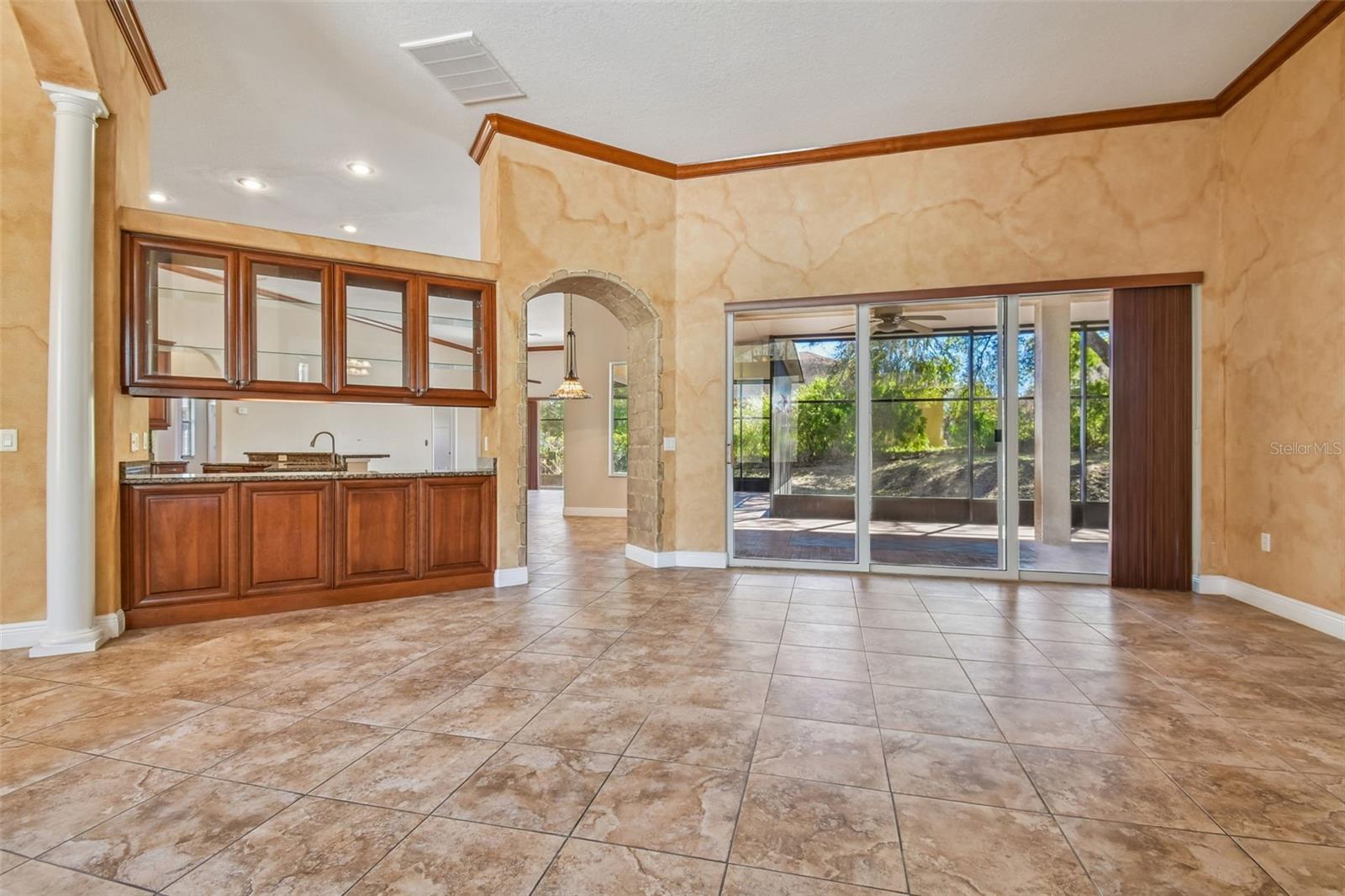 Image 13 of 88 For 614 Vintage Way