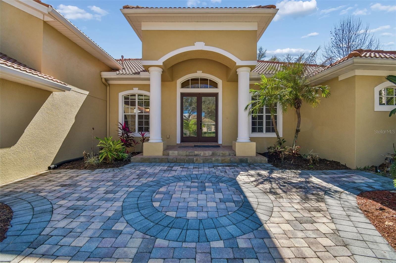 Image 2 of 88 For 614 Vintage Way