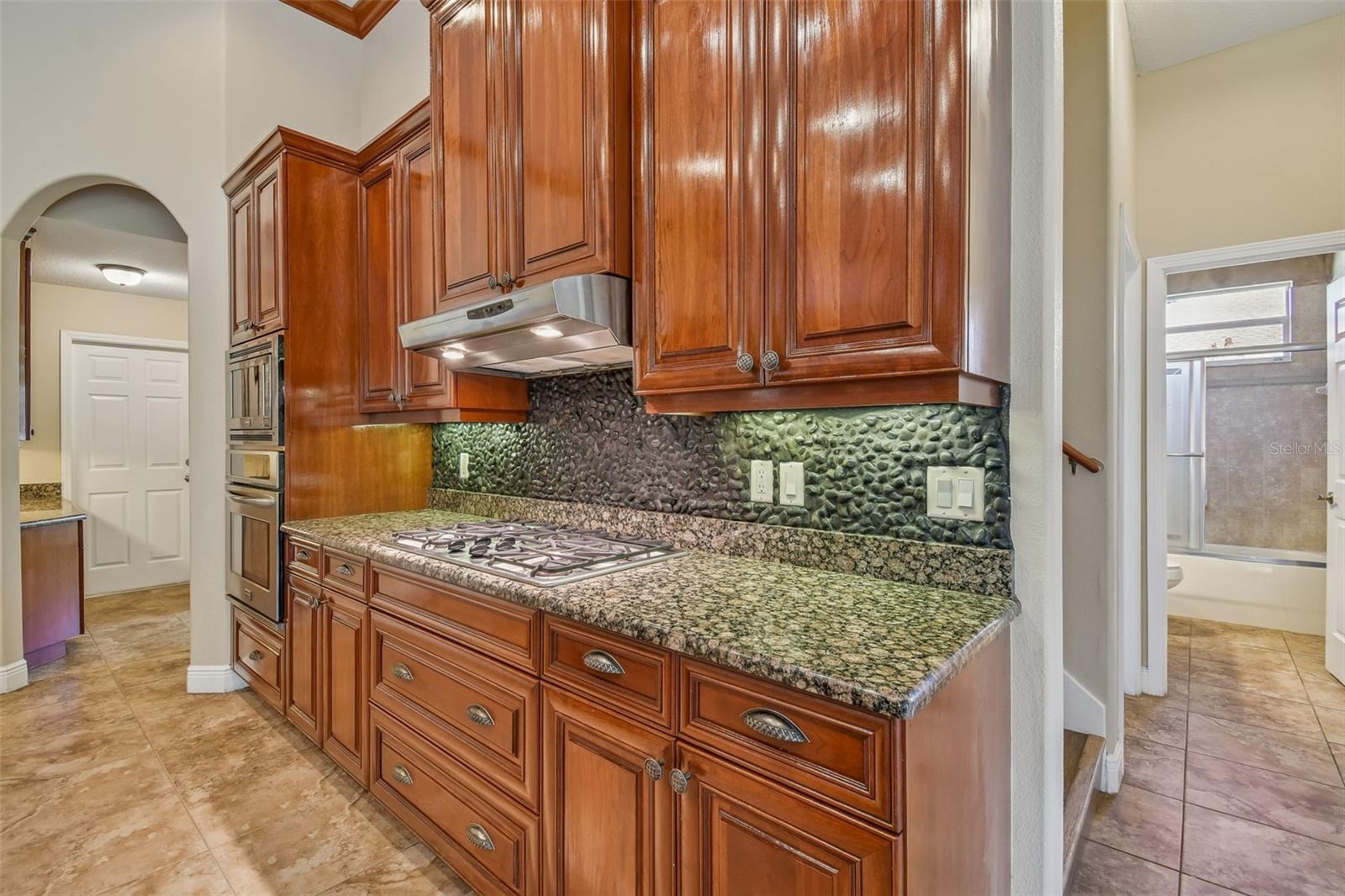 Image 21 of 88 For 614 Vintage Way