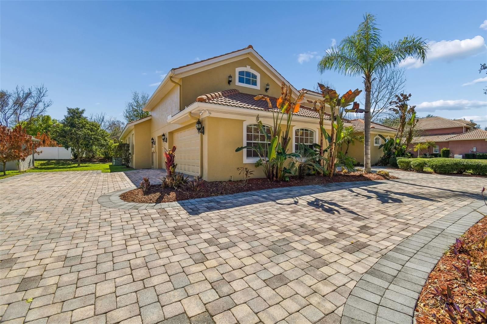 Image 3 of 88 For 614 Vintage Way