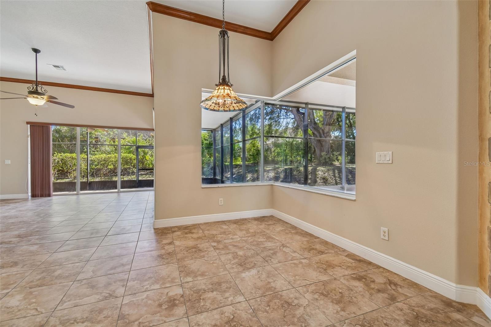 Image 33 of 88 For 614 Vintage Way